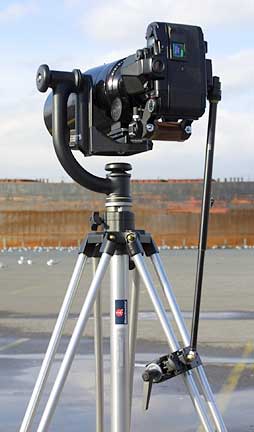 tripod for heavy telephoto lens