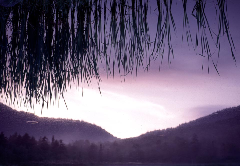Vermont Lake Reflection- thumb.JPG (23856 bytes)