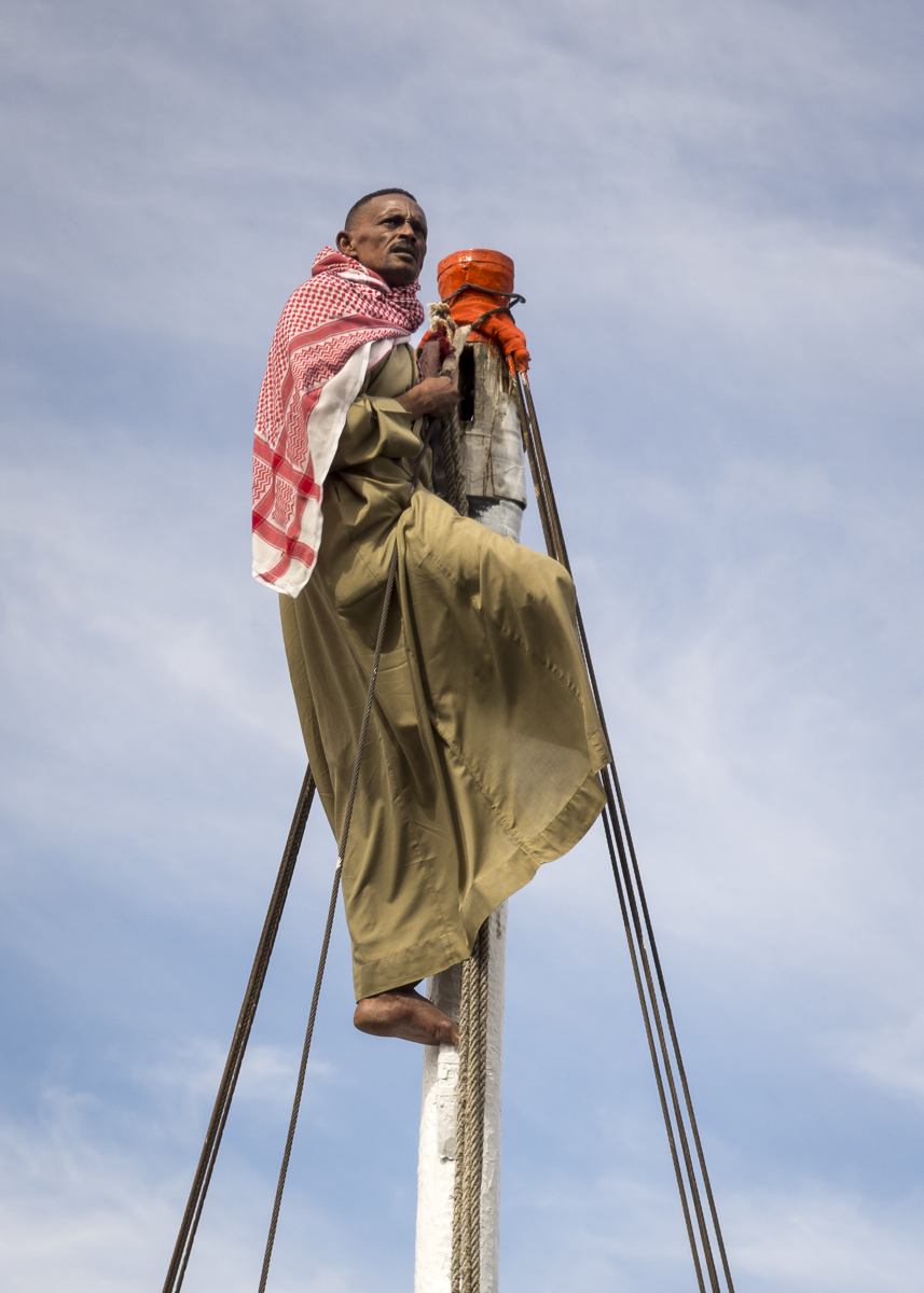 Feluca Captain on the Mast