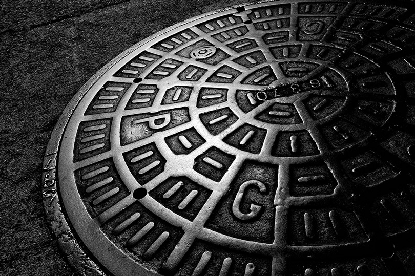 Manhole-BW