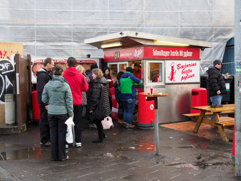 The 50mm 1.2 lens - image of the famous hotdog stand