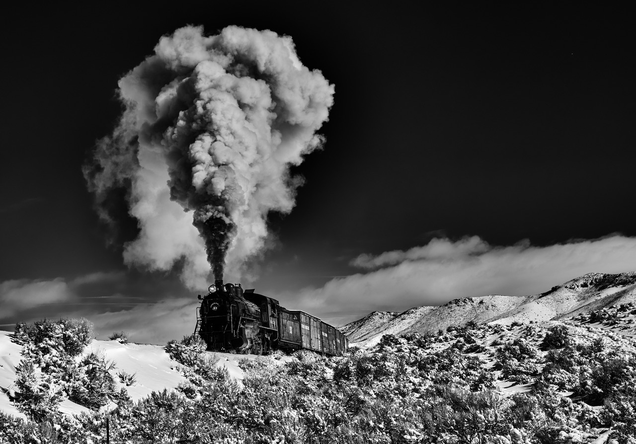 FUJI 50R STEAM ENGINES IN THE COLD OF WINTER