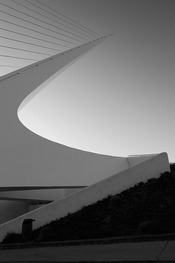 Sundial 3 - Simple Black and White