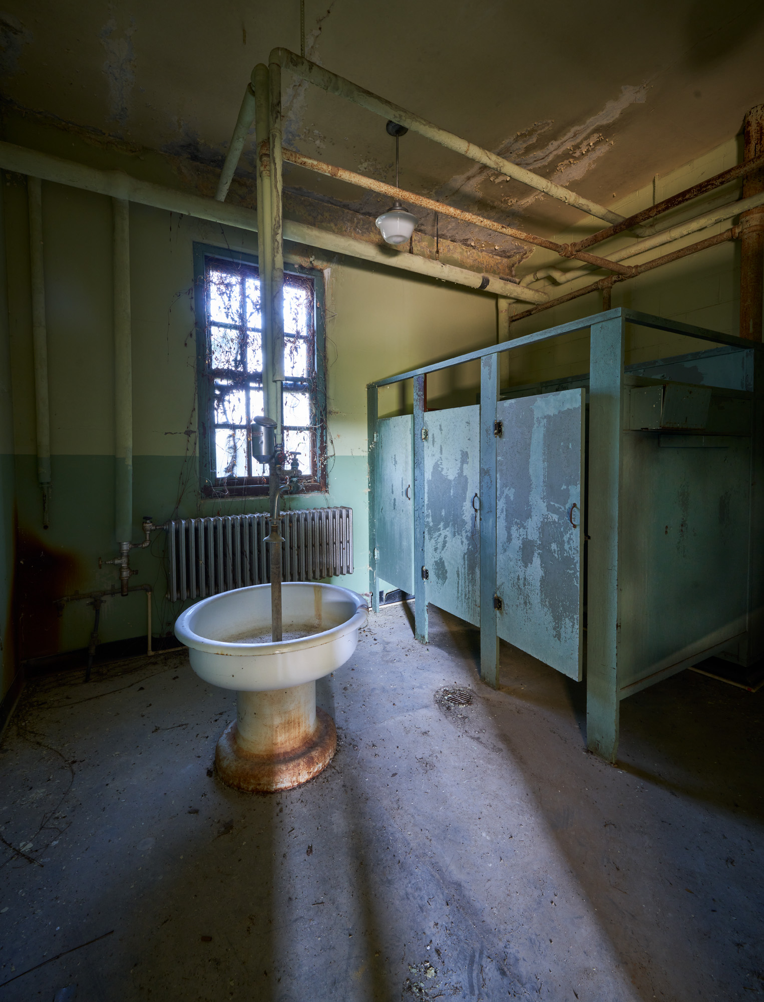 The Men's room. Beautiful light