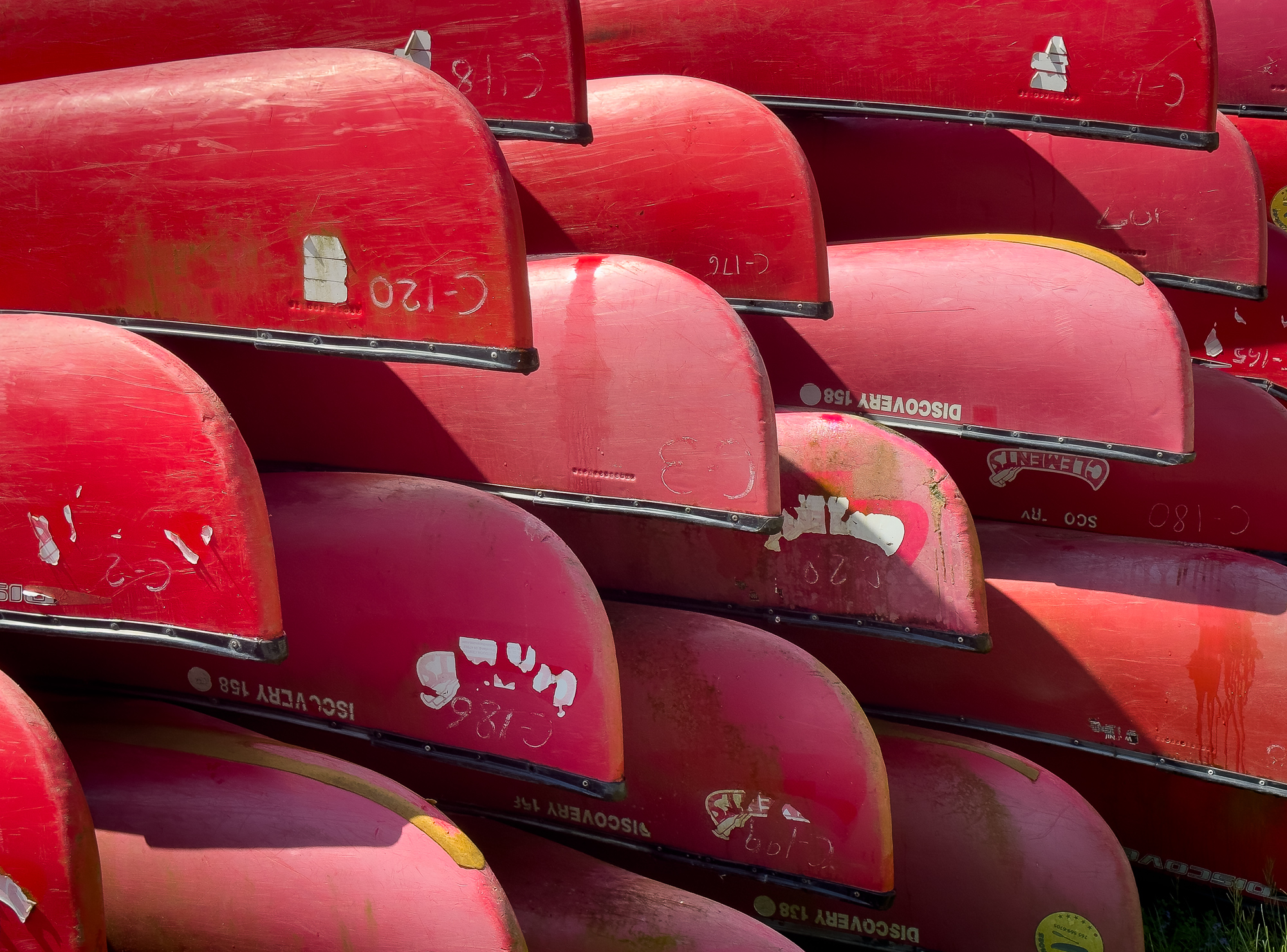 So many canoes