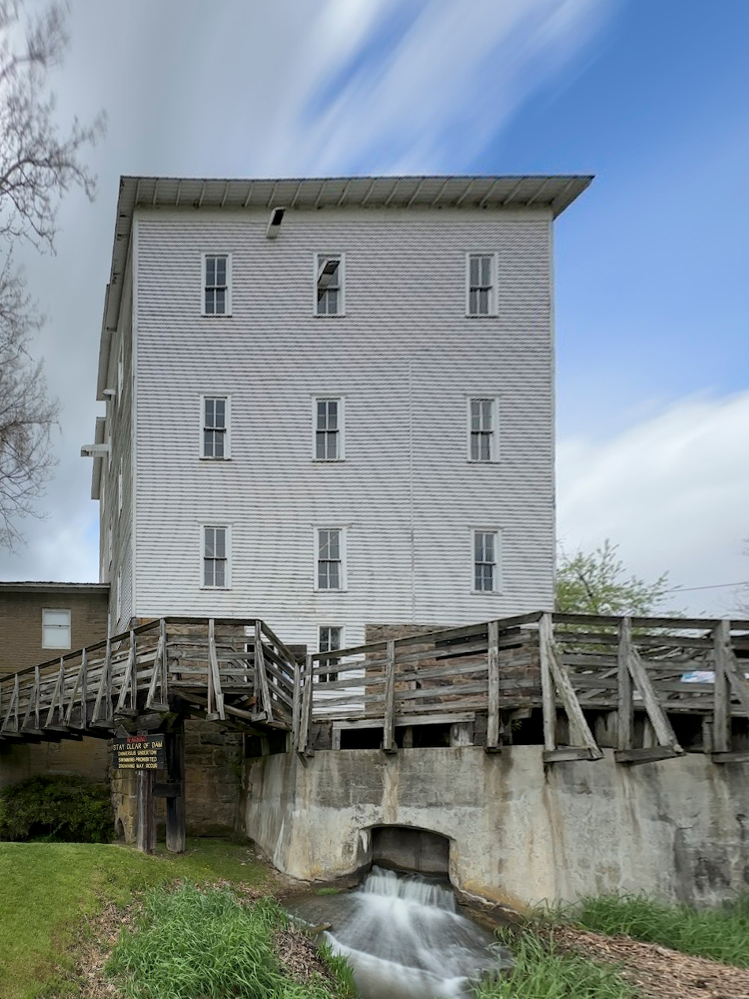 This is the same mill as above but with a long exposure, and then the perspective corrected using NIK Perspective
