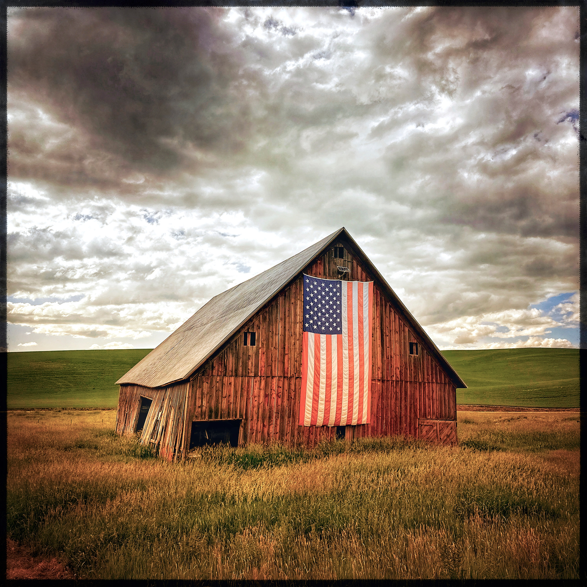 The Flag barn in the Palouse