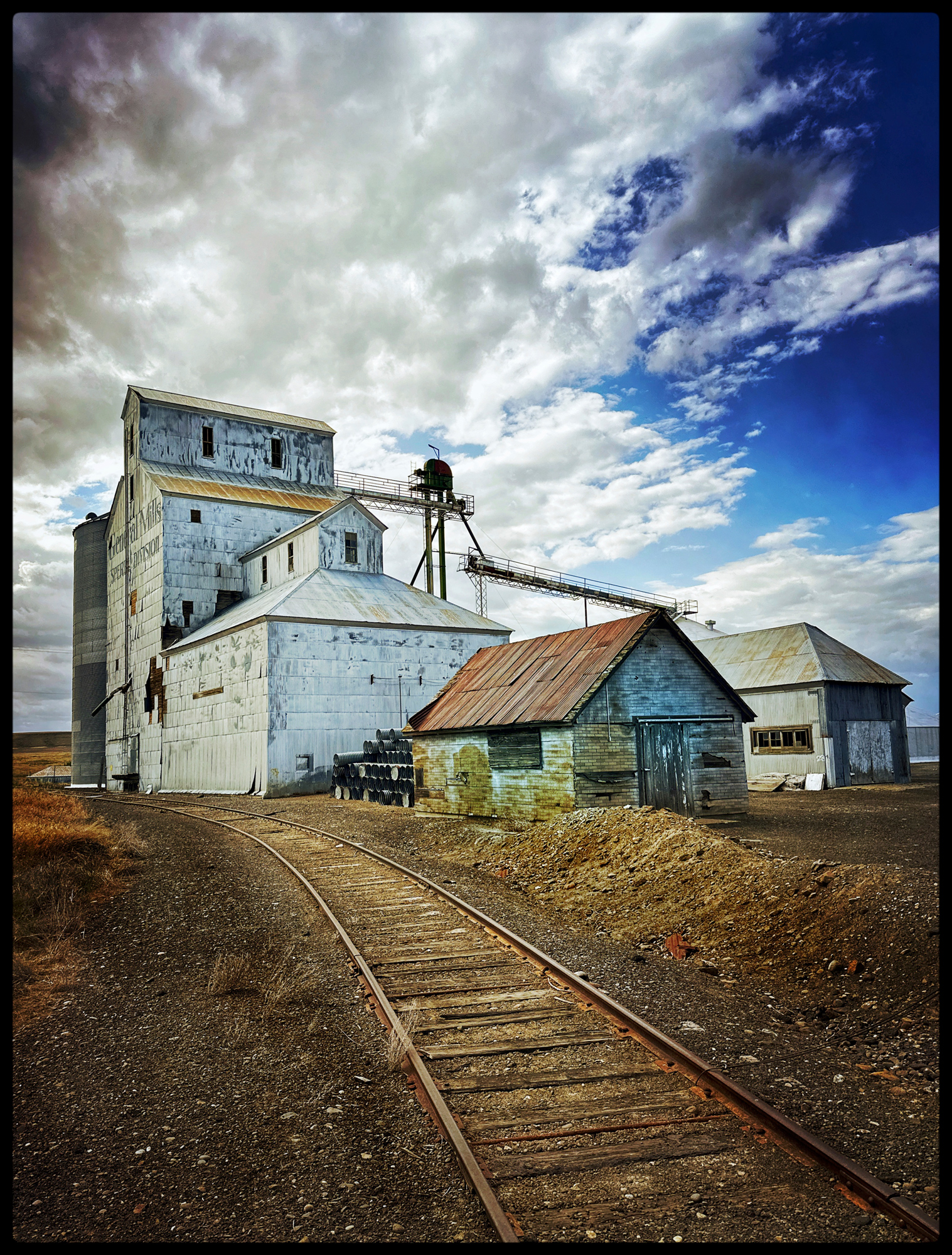 General Mills Grain Silo that has seen better times