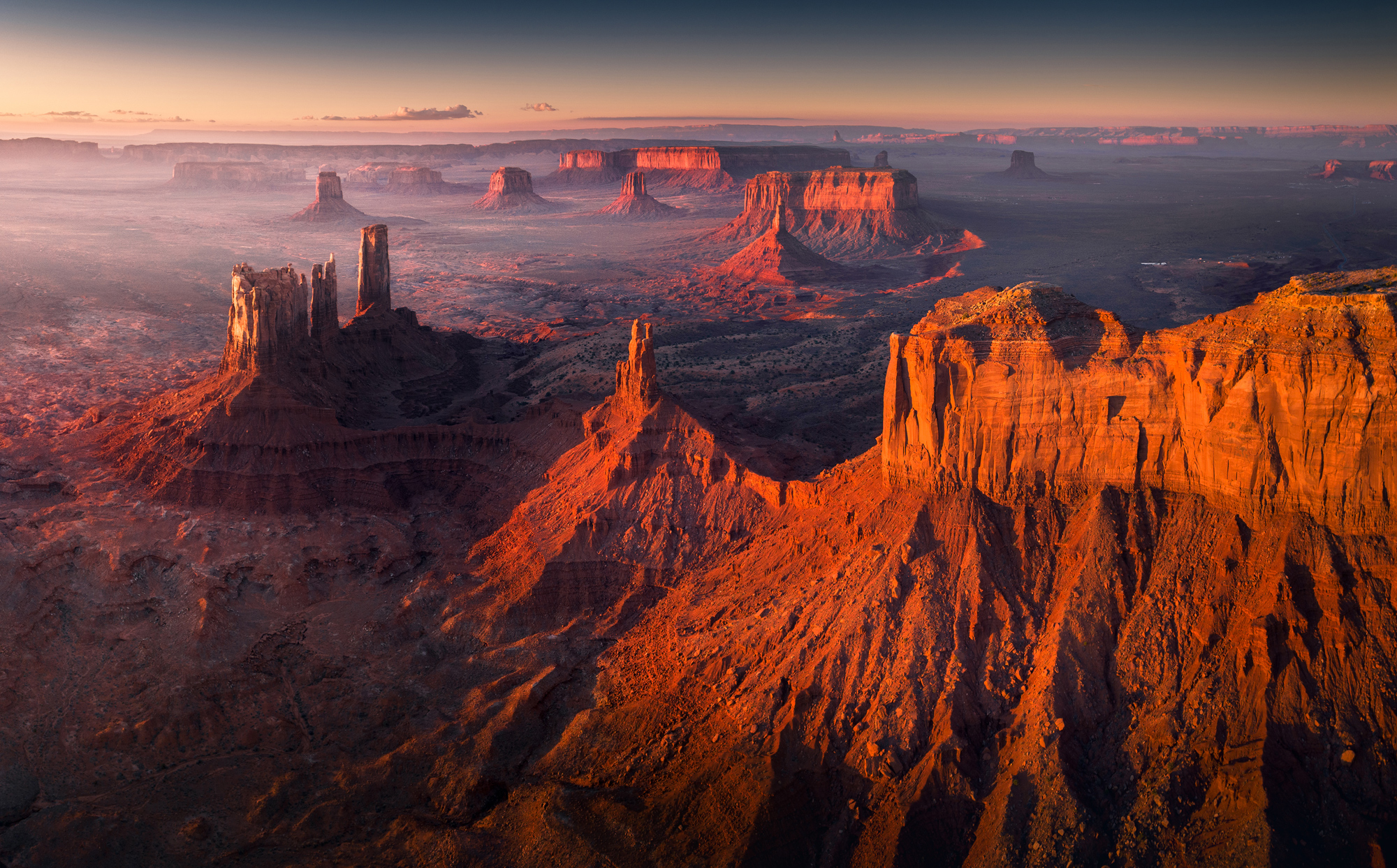 Monument Valley photographed by Karol Nienartowicz, Poland Location Details: Monument Valley, Arizona, USA