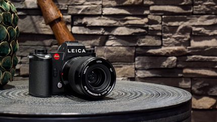 LEICA SL CAMERA