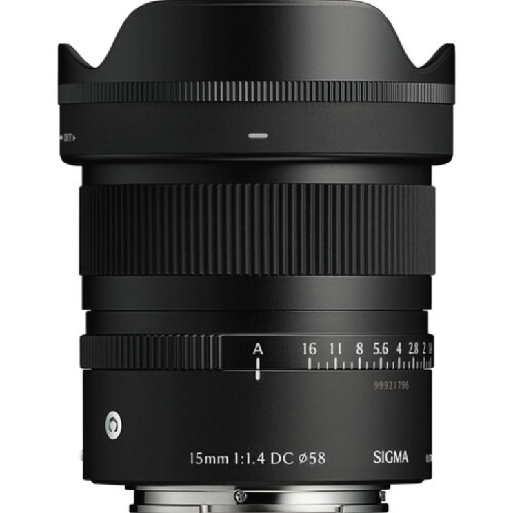 Sigma 15mm f/1.4 DC Contemporary ultra-wide lens on white background