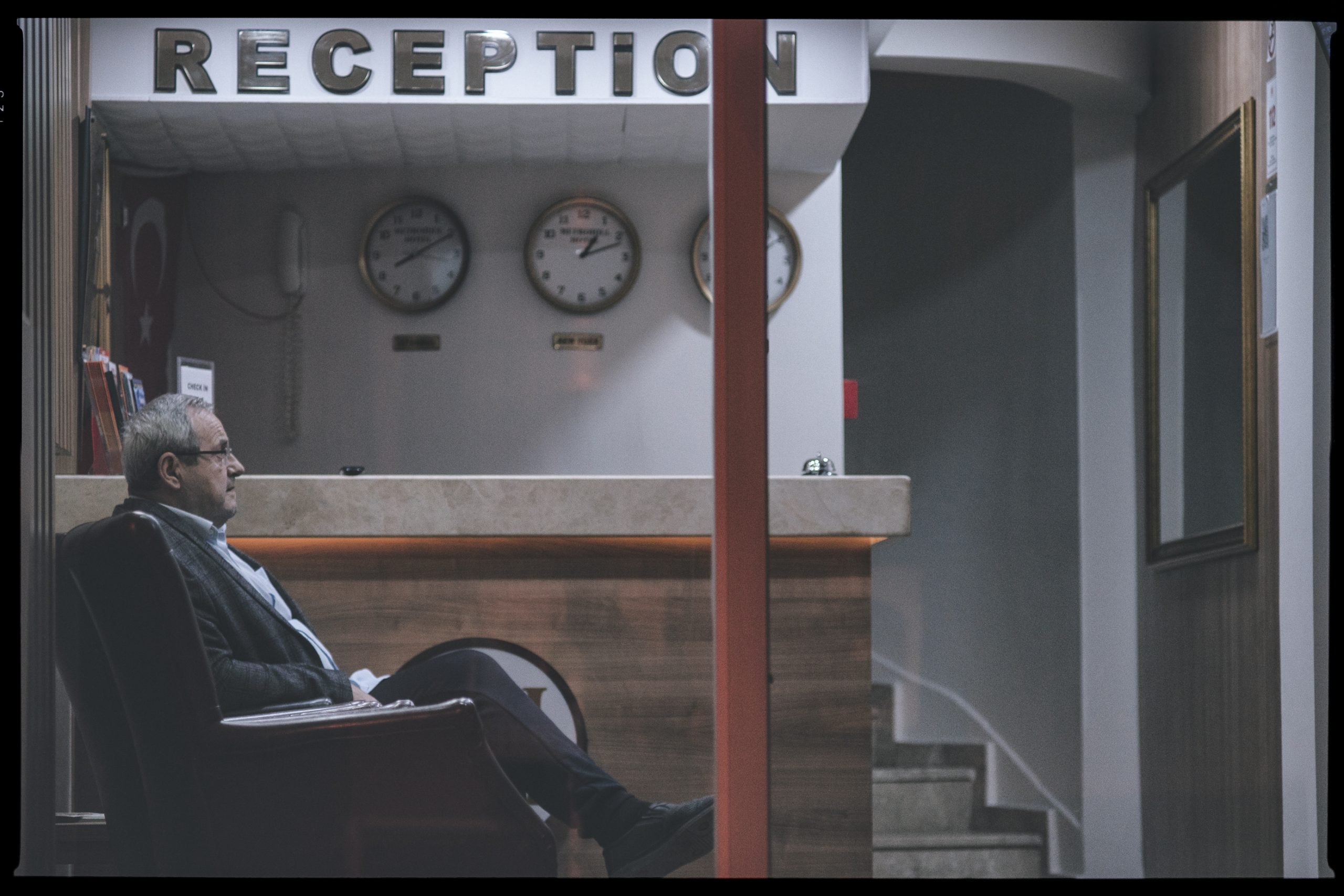 mike time the night manager