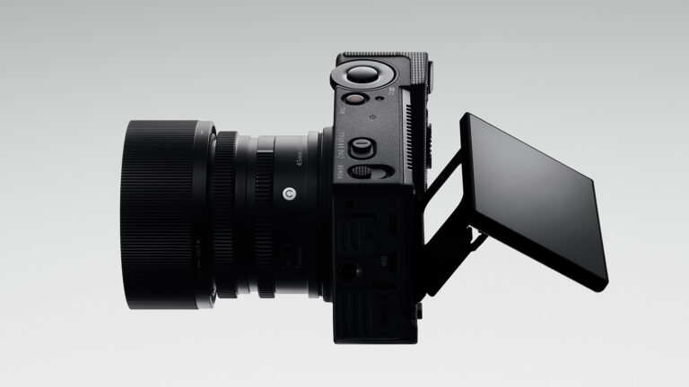 Sigma FP2 with 50mm F1.4 CL lens and tilted screen, side profile