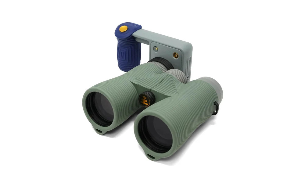 Nocs Portal AFN7 camera with binoculars for digiscoping